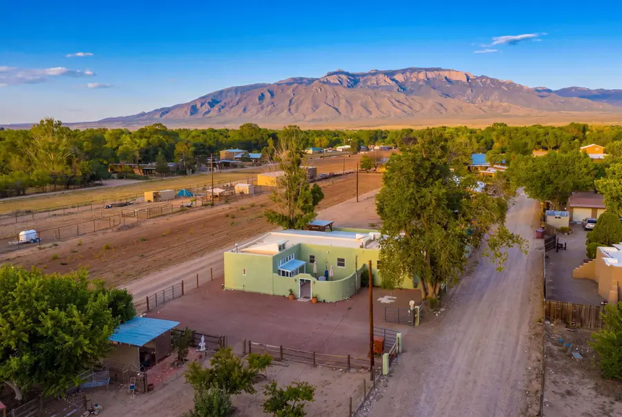 125 Walden Road, Corrales, NM 87048 - #2