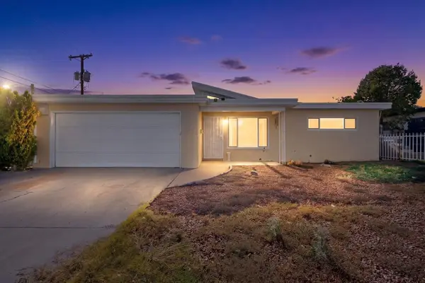1009 Dakota Street Ne, Albuquerque, NM 87110