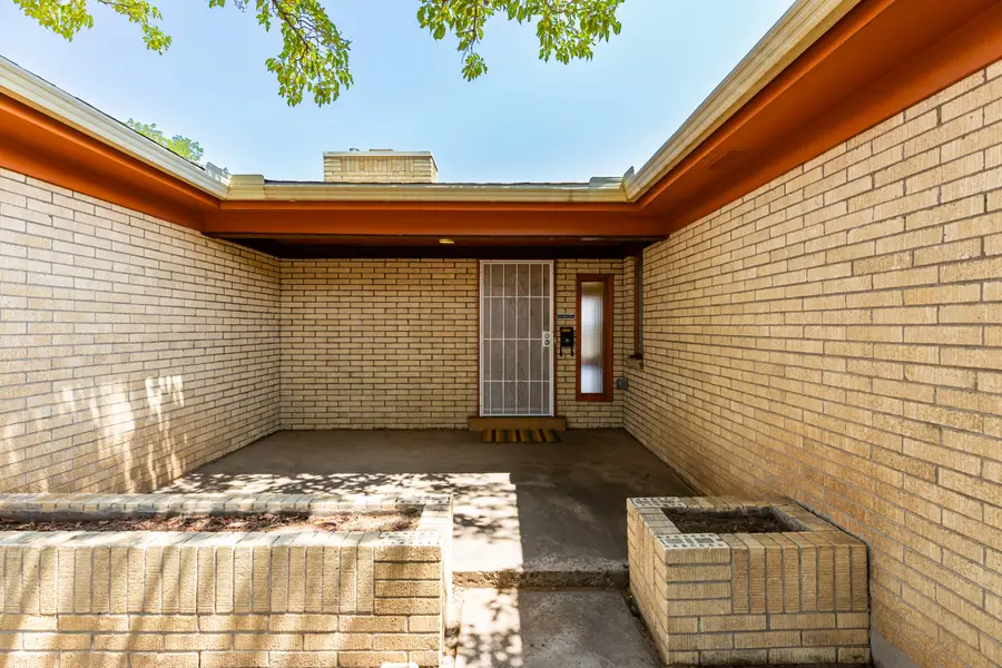 720 Manzano Street Ne, Albuquerque, NM 87110 - #2