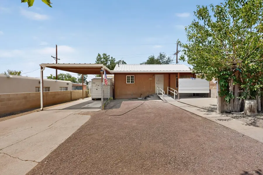 231 55th Street Nw, Albuquerque, NM 87105 - #2