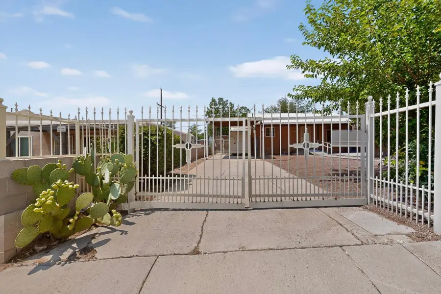 231 55th Street Nw, Albuquerque, NM 87105 - #3