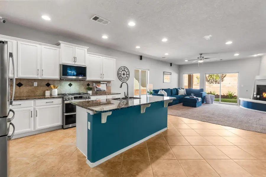 2016 Desert Orchid Drive Se, Albuquerque, NM 87123 - #2