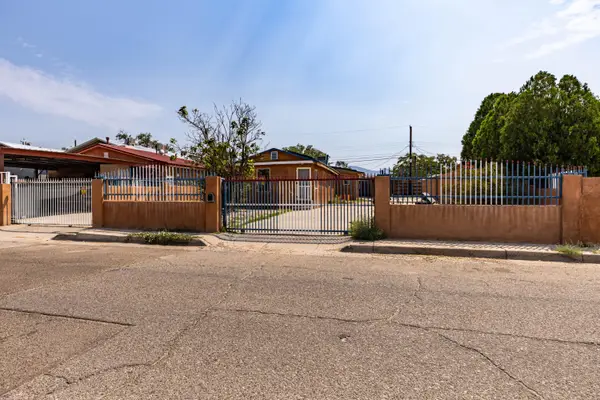 416 Vermont Street Ne, Albuquerque, NM 87108