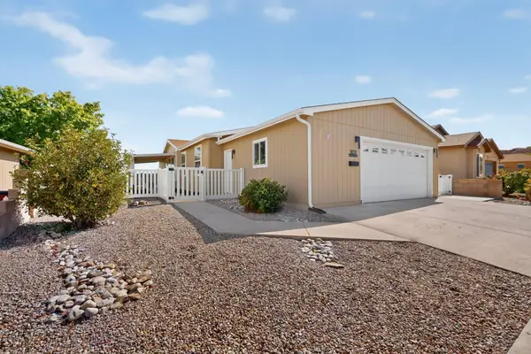 303 Sunrise Bluffs Drive, Belen, NM 87002