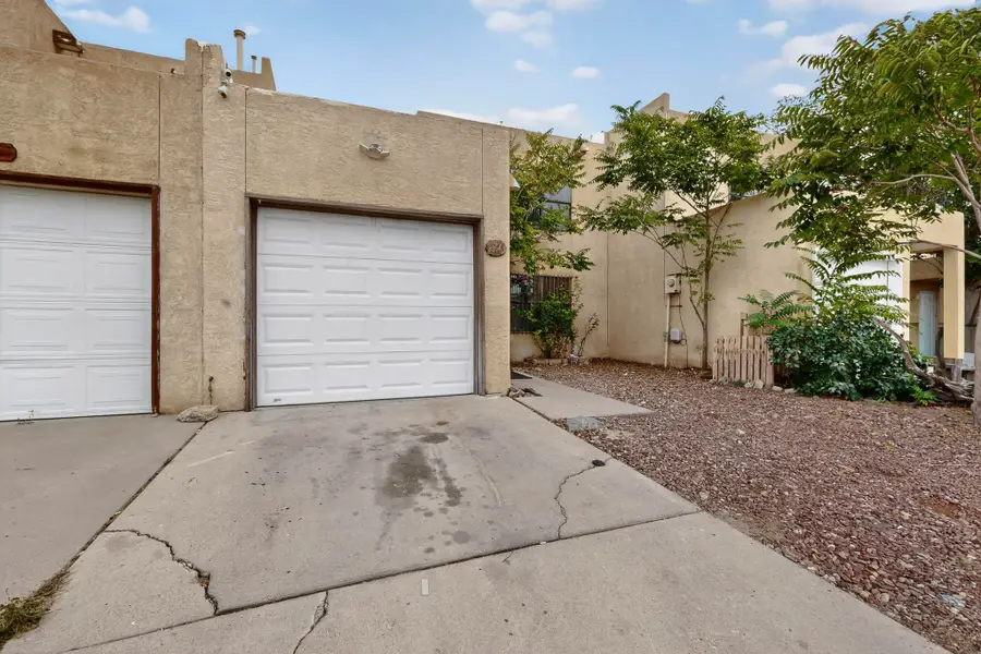 220 Shawnee Court Se, Albuquerque, NM 87108 - #3