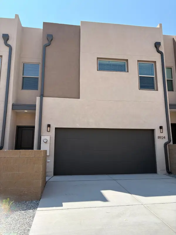 8924 Mountain Ash Avenue Sw, Albuquerque, NM 87121