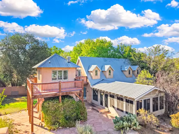 60 Desert Willow Road, Corrales, NM 87048