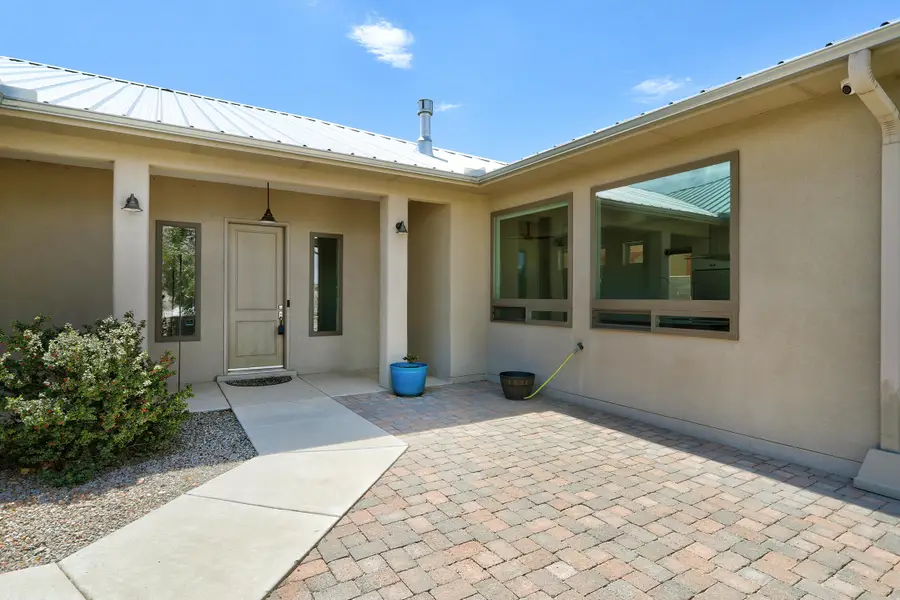 4924 Dodge Avenue Nw, Albuquerque, NM 87114 - #2
