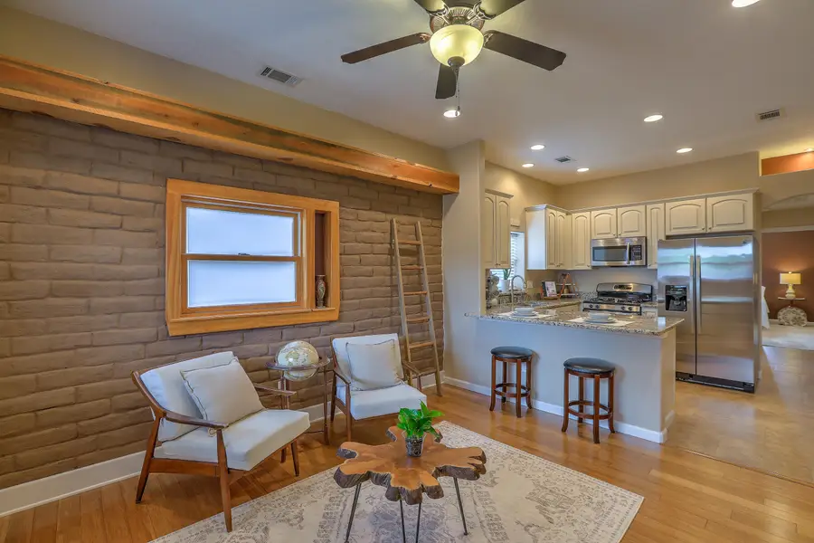 1217 11th Street Nw, Albuquerque, NM 87104 - #3