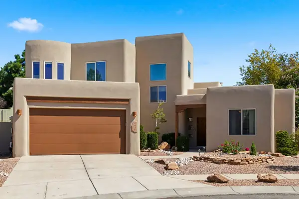 8927 Helmick Place Ne, Albuquerque, NM 87122