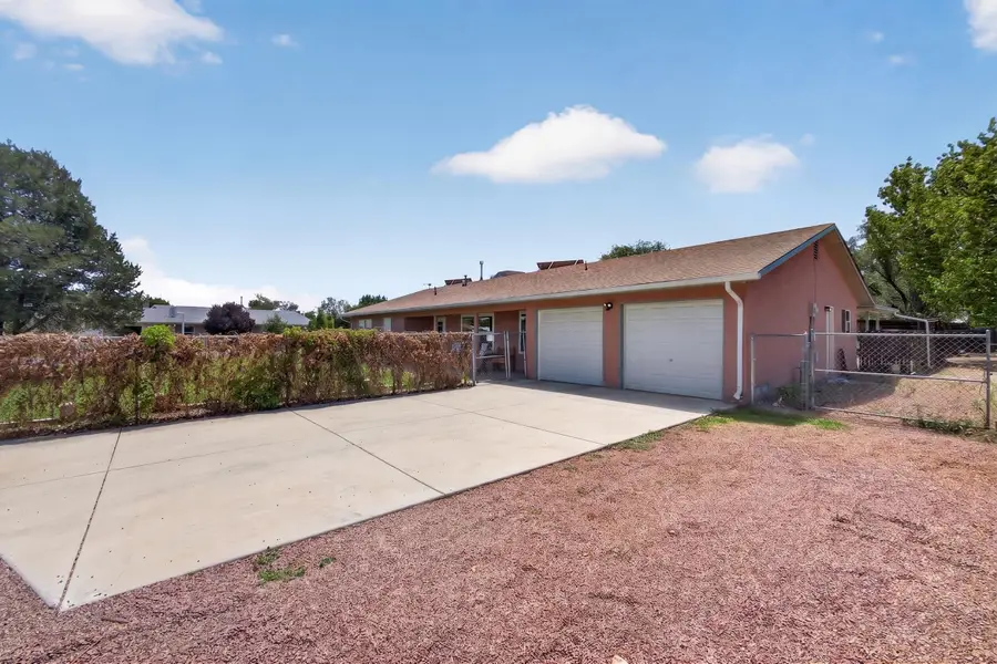 2050 Murray Loop, Bosque Farms, NM 87068 - #2