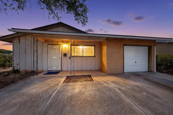 236 Conchas Street Ne, Albuquerque, NM 87123