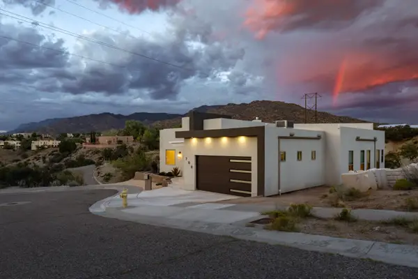 700 Winterwood Place Se, Albuquerque, NM 87123