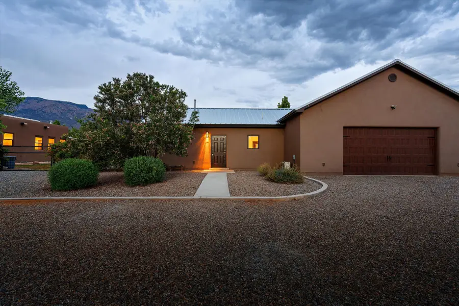 11940 Pino Avenue Ne, Albuquerque, NM 87122 - #3
