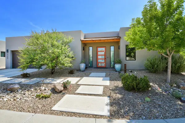 2704 Kayla Lane Nw, Albuquerque, NM 87104
