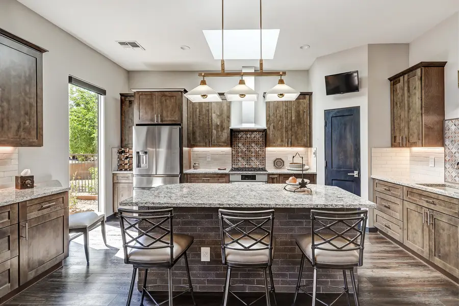 2704 Kayla Lane Nw, Albuquerque, NM 87104 - #2