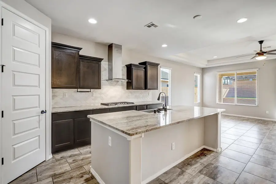 6403 Red Falcon Drive Ne, Rio Rancho, NM 87144 - #3