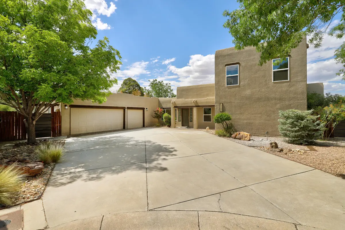 6425 Guadalupe Place Nw, Los Ranchos De Albuquerque, NM 87107 - #1