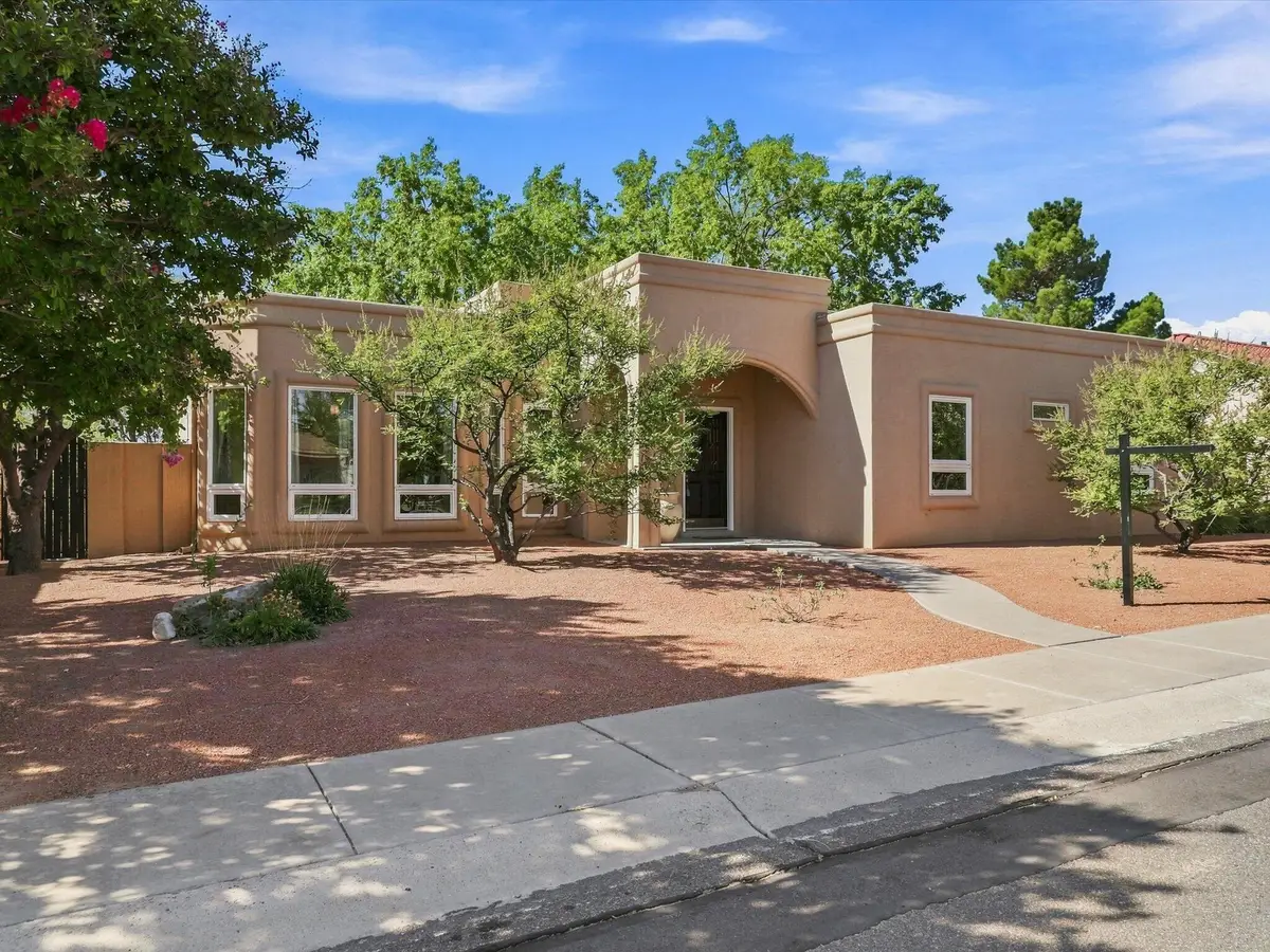 7516 Parkwood Drive Nw, Albuquerque, NM 87120 - #1