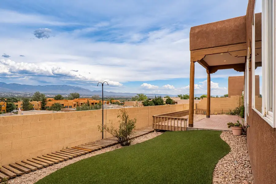 4211 Bryan Avenue Nw, Albuquerque, NM 87114 - #3