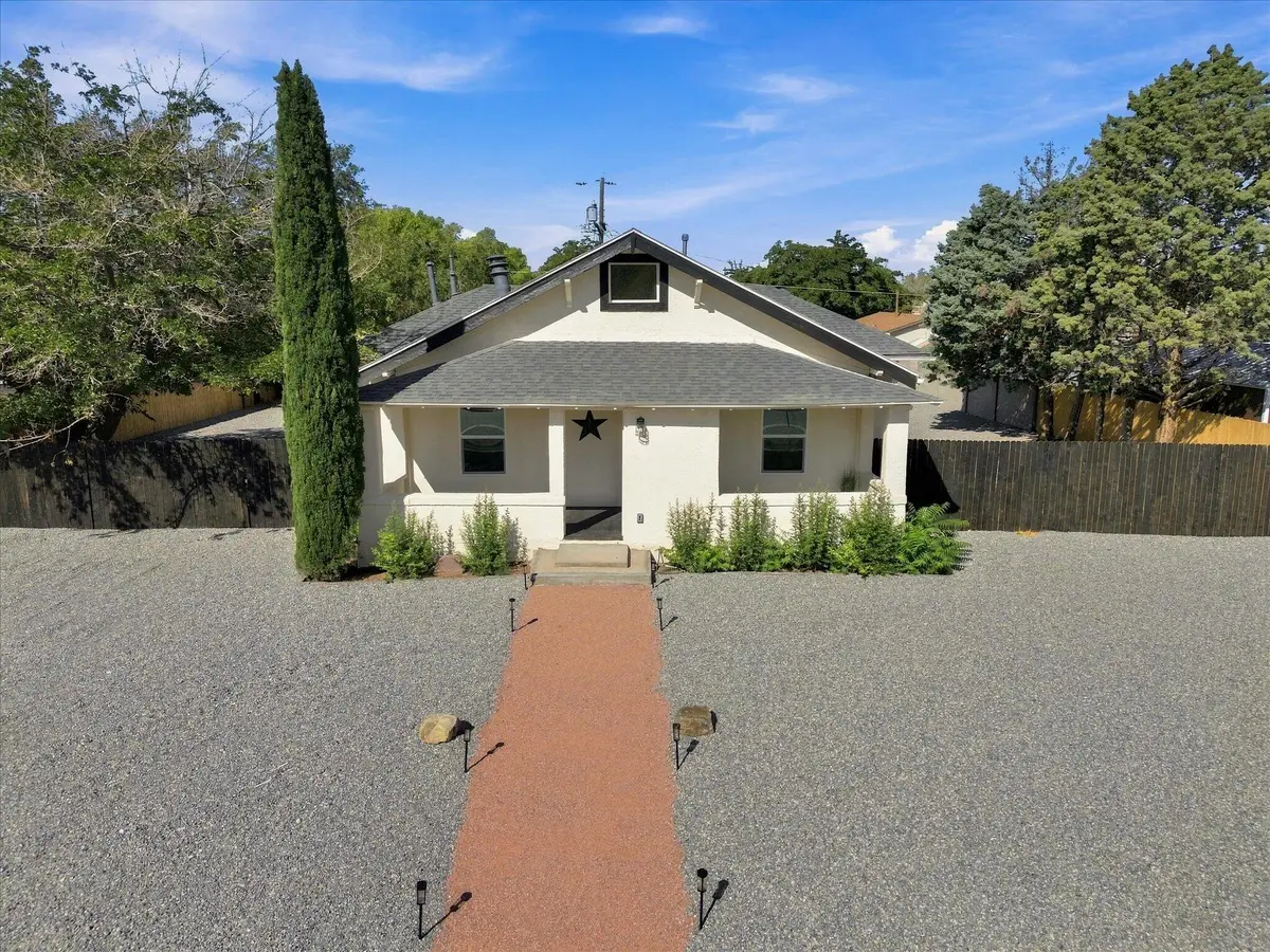 233 E Maxine Street Ne, Albuquerque, NM 87123 - #1