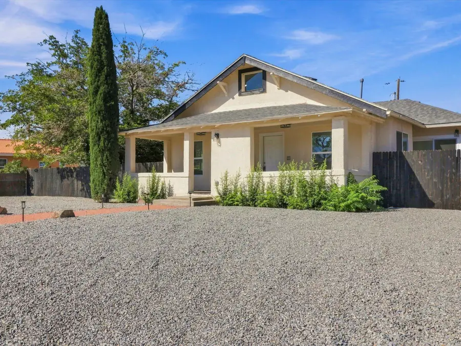 233 E Maxine Street Ne, Albuquerque, NM 87123 - #3