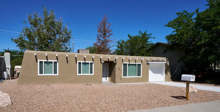 1909 Chelwood Park Boulevard Ne, Albuquerque, NM 87112 - #2