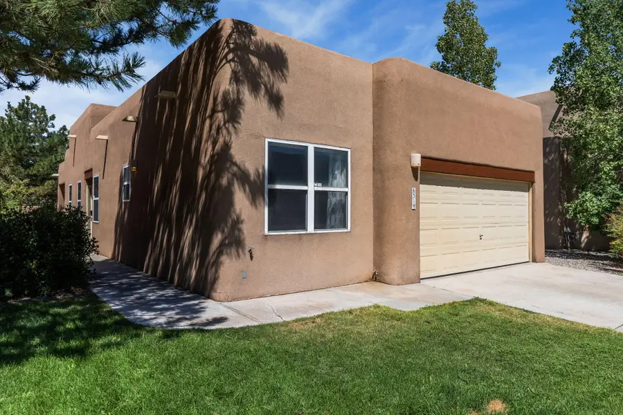 631 Granite Point Trail Se, Albuquerque, NM 87123 - #2