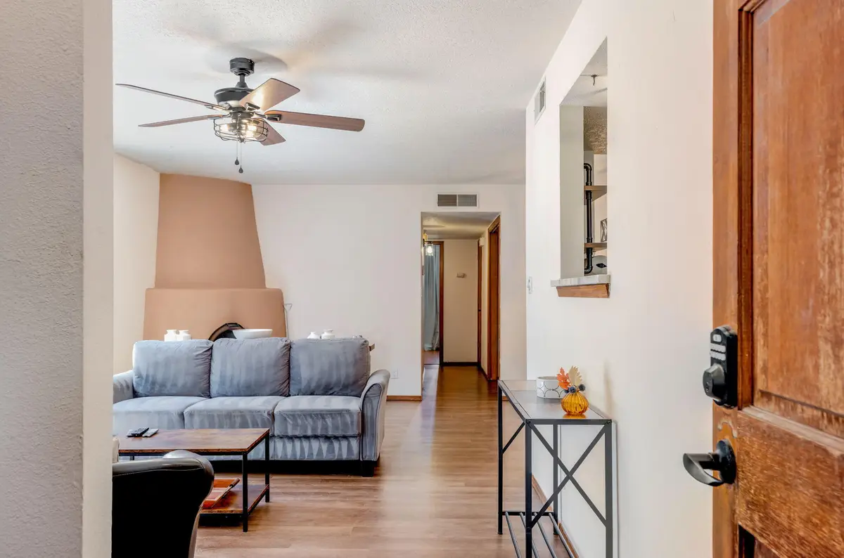 515 Pennsylvania Street Ne, Albuquerque, NM 87108 - #1