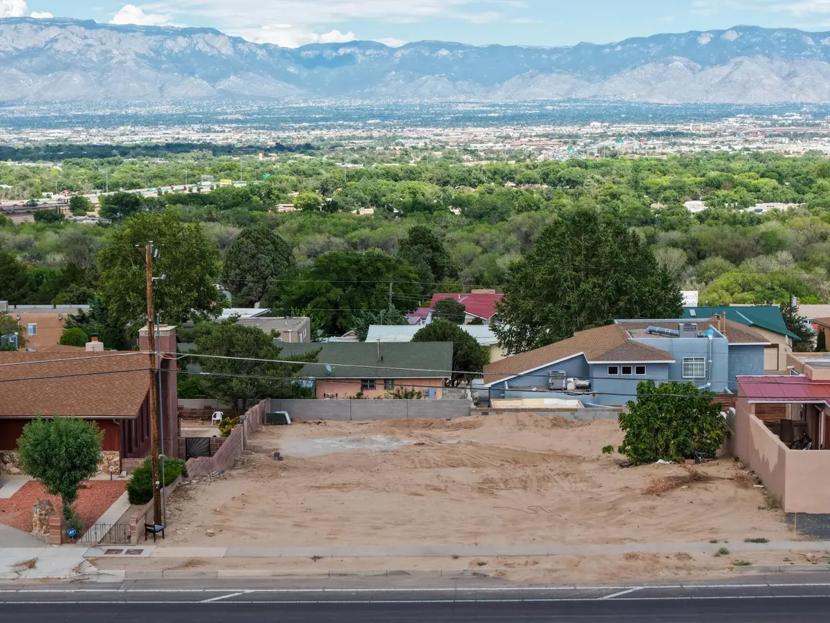 1412 Atrisco Drive Nw, Albuquerque, NM 87105 - #1