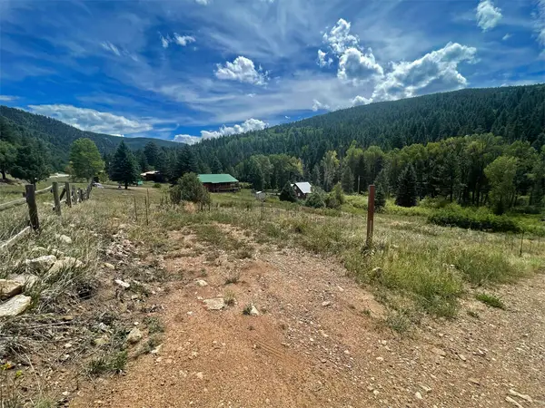 5322-B Nm-518, Vadito, NM 87579