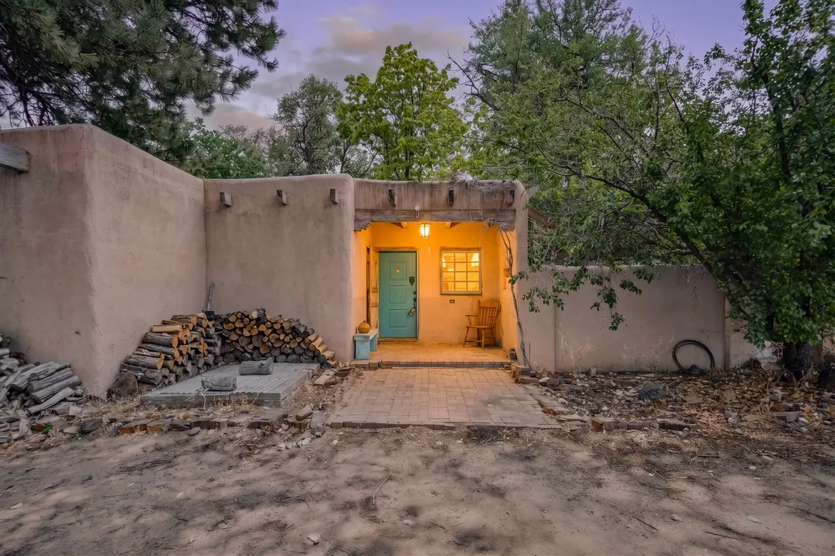 11 Calle Escuela Vieja Road, Pena Blanca, NM 87041 - #1