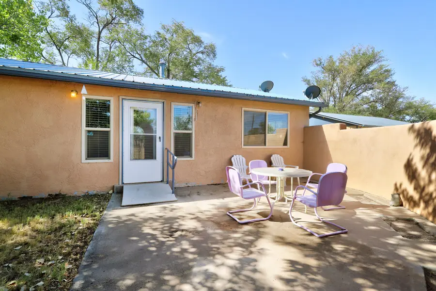 2332 Sunshine Road Sw, Albuquerque, NM 87105 - #3