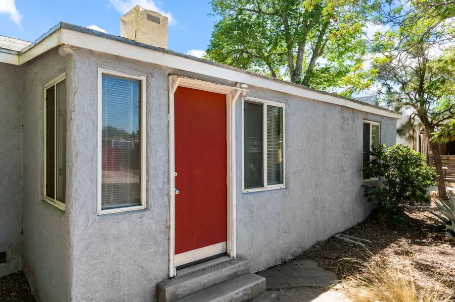 1004 Santa Fe Avenue Sw, Albuquerque, NM 87102 - #2