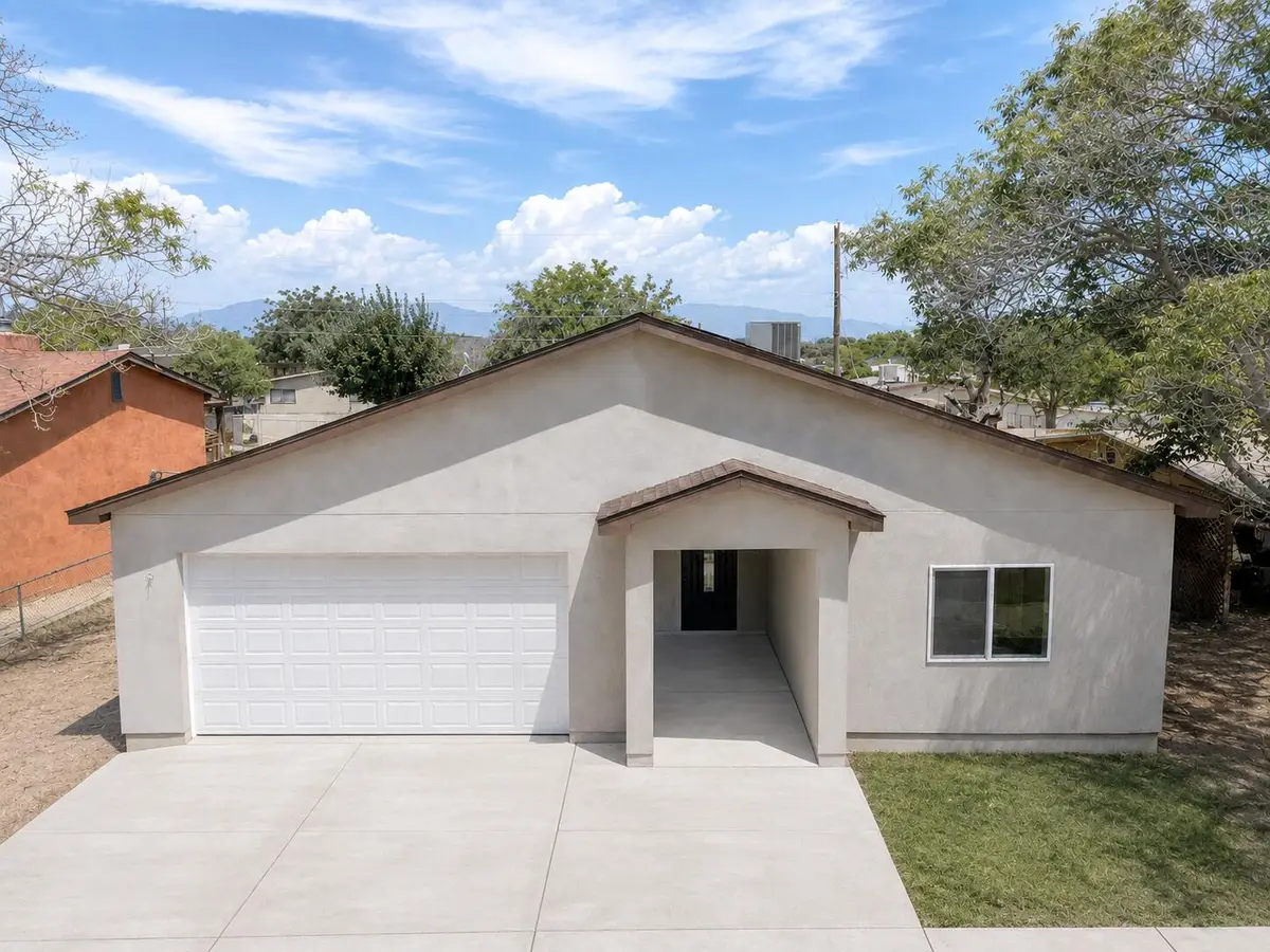 420 65th Street Sw, Albuquerque, NM 87121 - #1