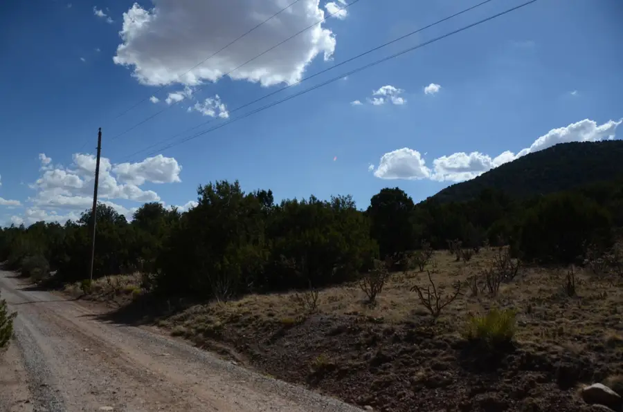 84 N Mountain Road, Edgewood, NM 87015 - #3