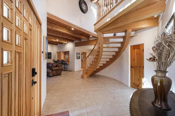 5305 Canada Vista Place Nw, Albuquerque, NM 87120
