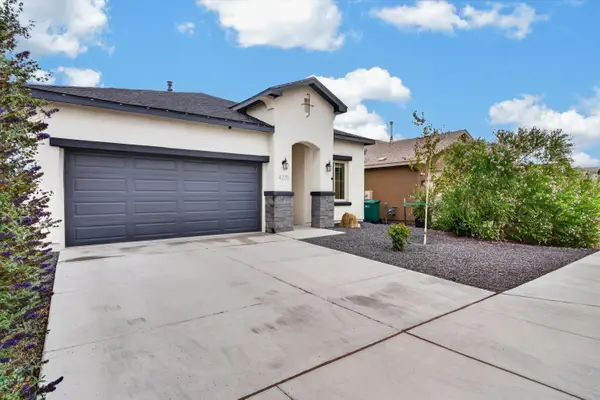 4225 Crowned Eagle Loop Ne, Rio Rancho, NM 87144