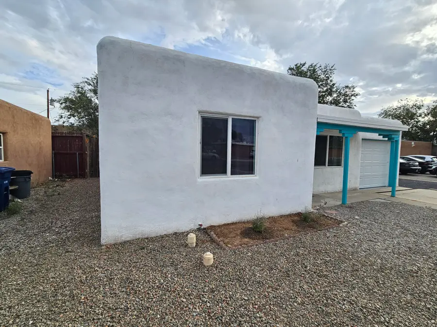 3428 Ross Avenue Se, Albuquerque, NM 87106 - #3
