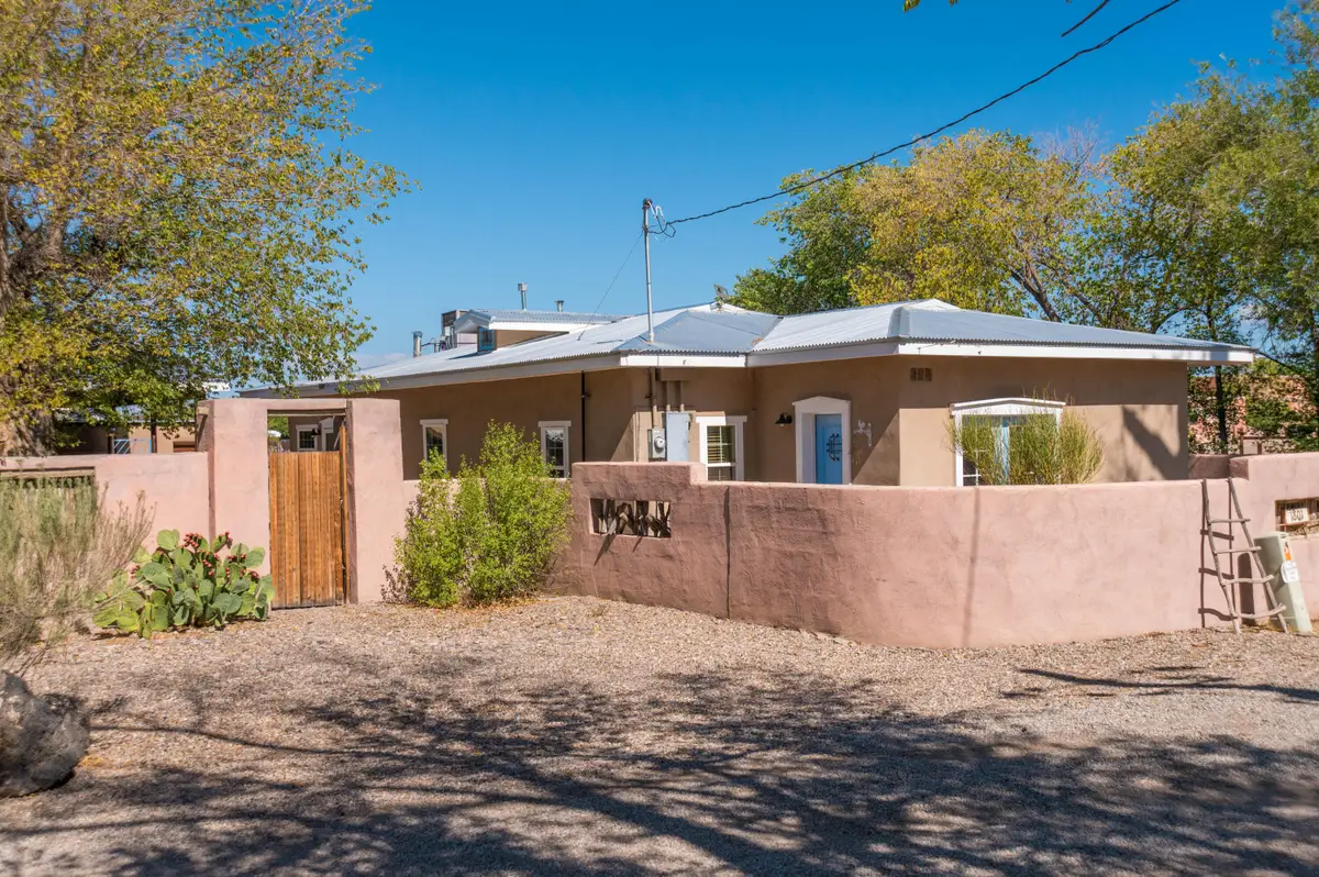1801 Calle Pequeno Nw, Albuquerque, NM 87107 - #1