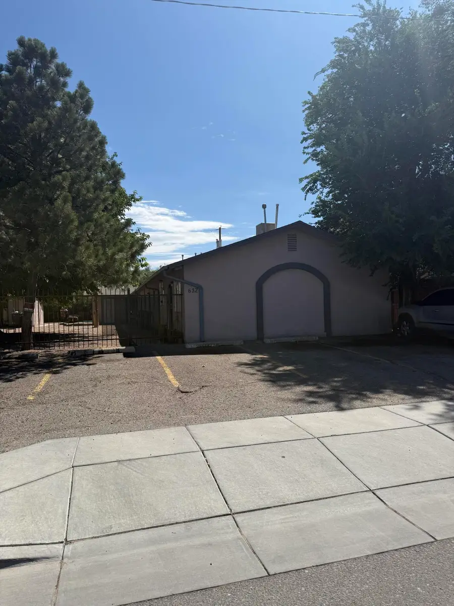 632 Alcazar Street Se, Albuquerque, NM 87108 - #2