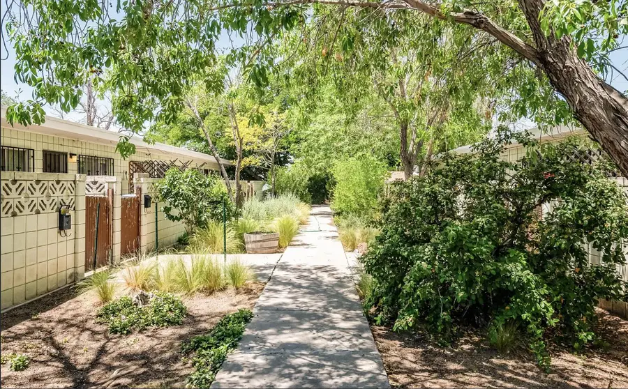 521 Kentucky Street Se, Albuquerque, NM 87108 - #2