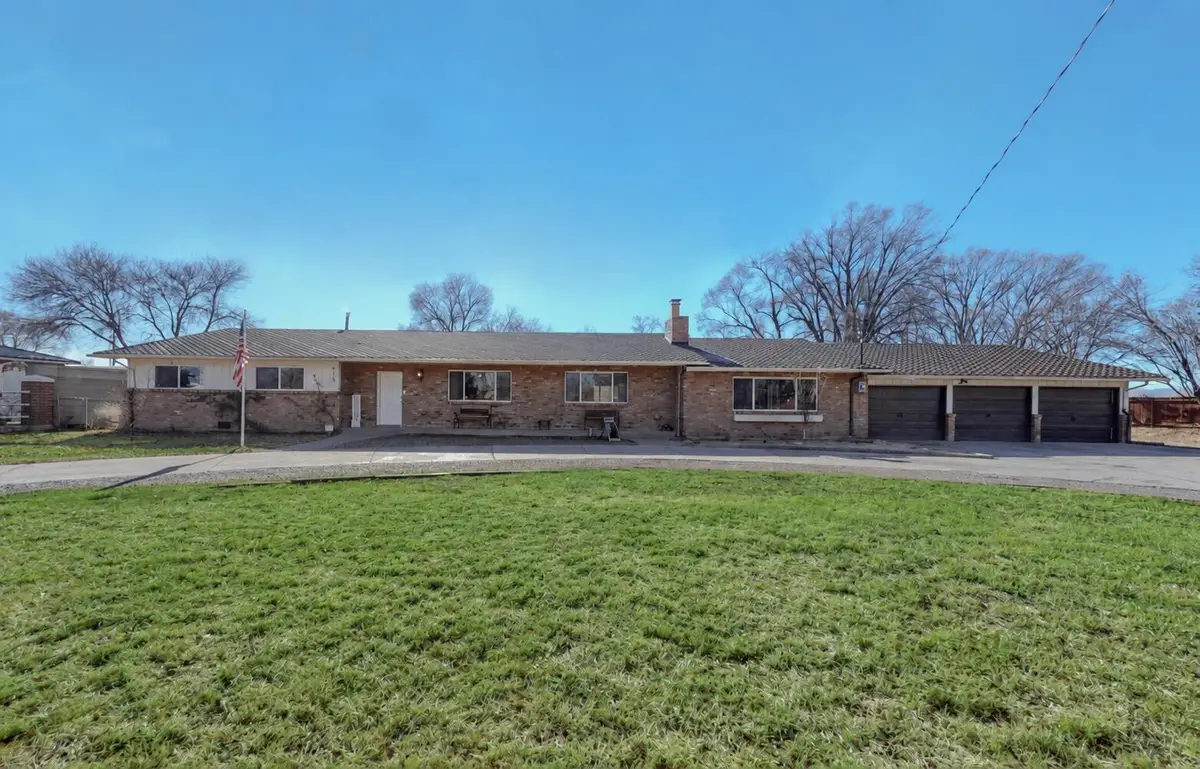 975 N Bosque Loop, Bosque Farms, NM 87068 - #1
