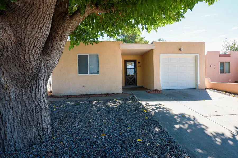 620 Mountain View Avenue Ne, Albuquerque, NM 87123 - #3