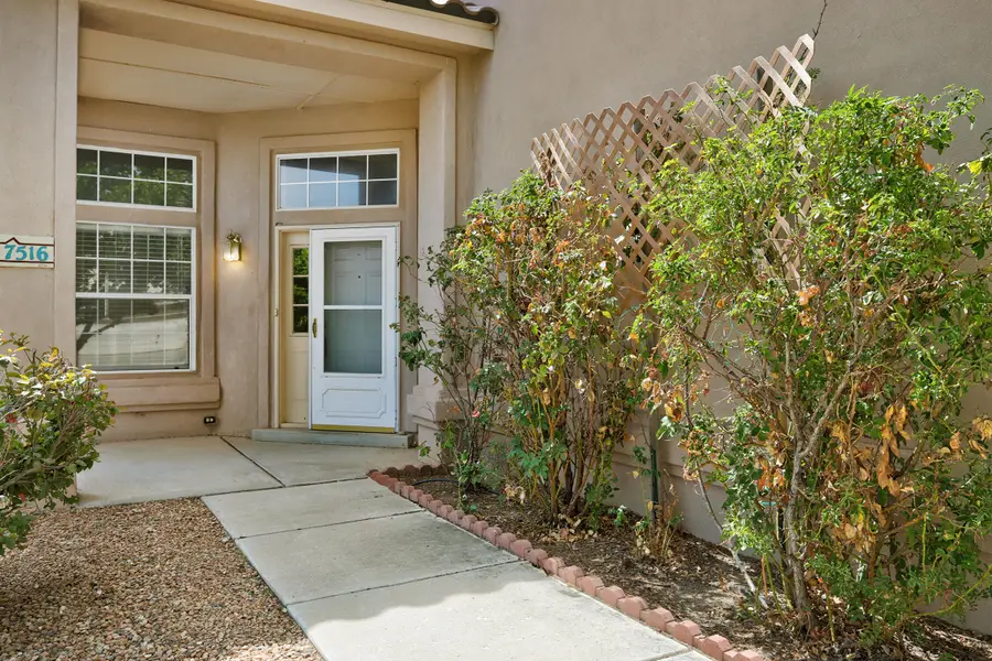 7516 Ramona Avenue Nw, Albuquerque, NM 87114 - #2