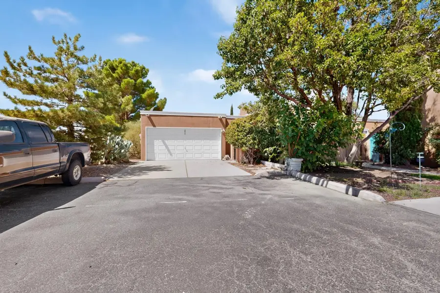 6615 Saint Josephs Avenue Nw, Albuquerque, NM 87120 - #2