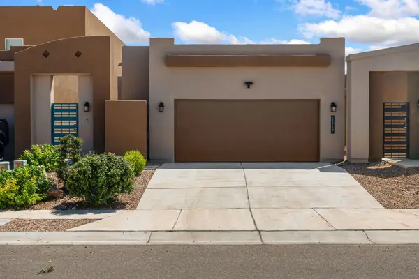 1517 Tierra Verde Loop Nw, Los Lunas, NM 87031