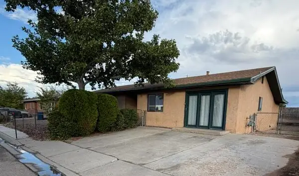 824 Gallahad Street Sw, Los Lunas, NM 87031