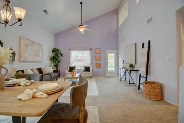 8220 Chilte Pine Road Nw, Albuquerque, NM 87120