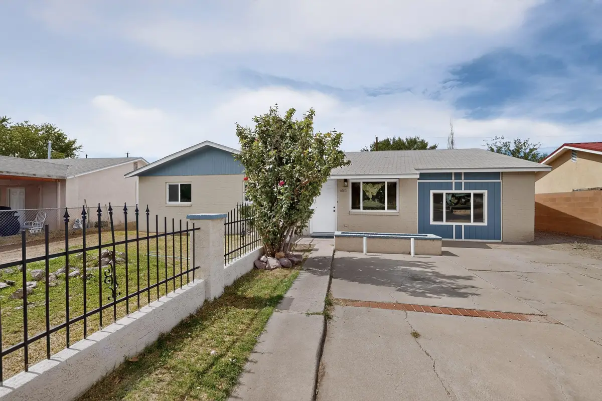 4611 Valley Park Drive Sw, Albuquerque, NM 87105 - #1
